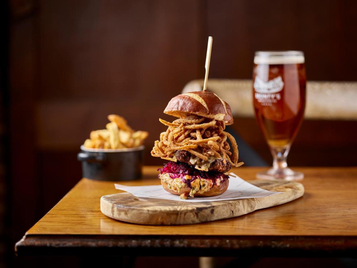 فندق The Montagu Arms بوليو المظهر الخارجي الصورة