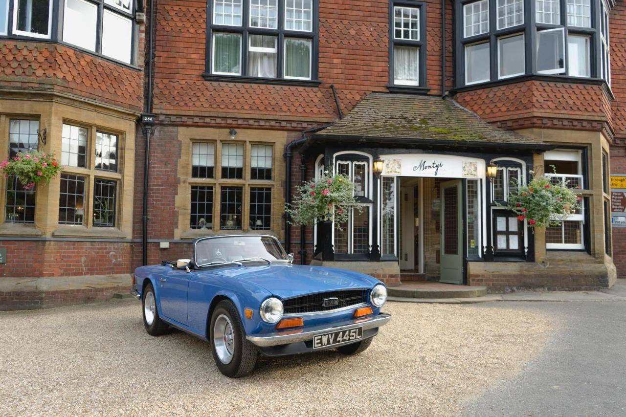 فندق The Montagu Arms بوليو المظهر الخارجي الصورة